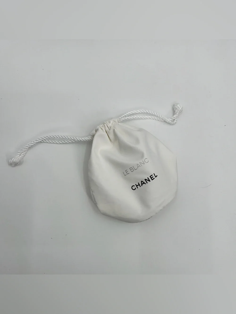 Chanel Le Blanc White Satin Drawstring Pouch dust bag designer packaging
